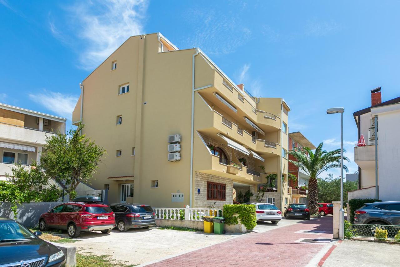 Luxury Apartments Luna Tucepi Bagian luar foto