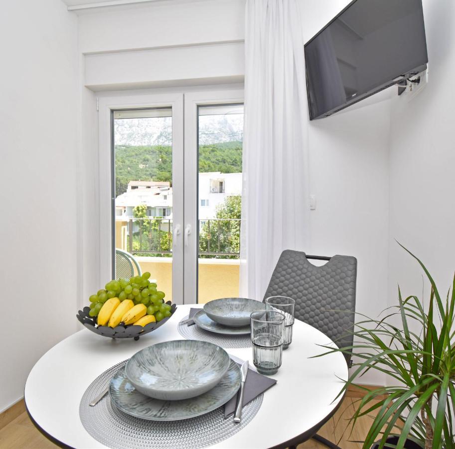 Luxury Apartments Luna Tucepi Bagian luar foto