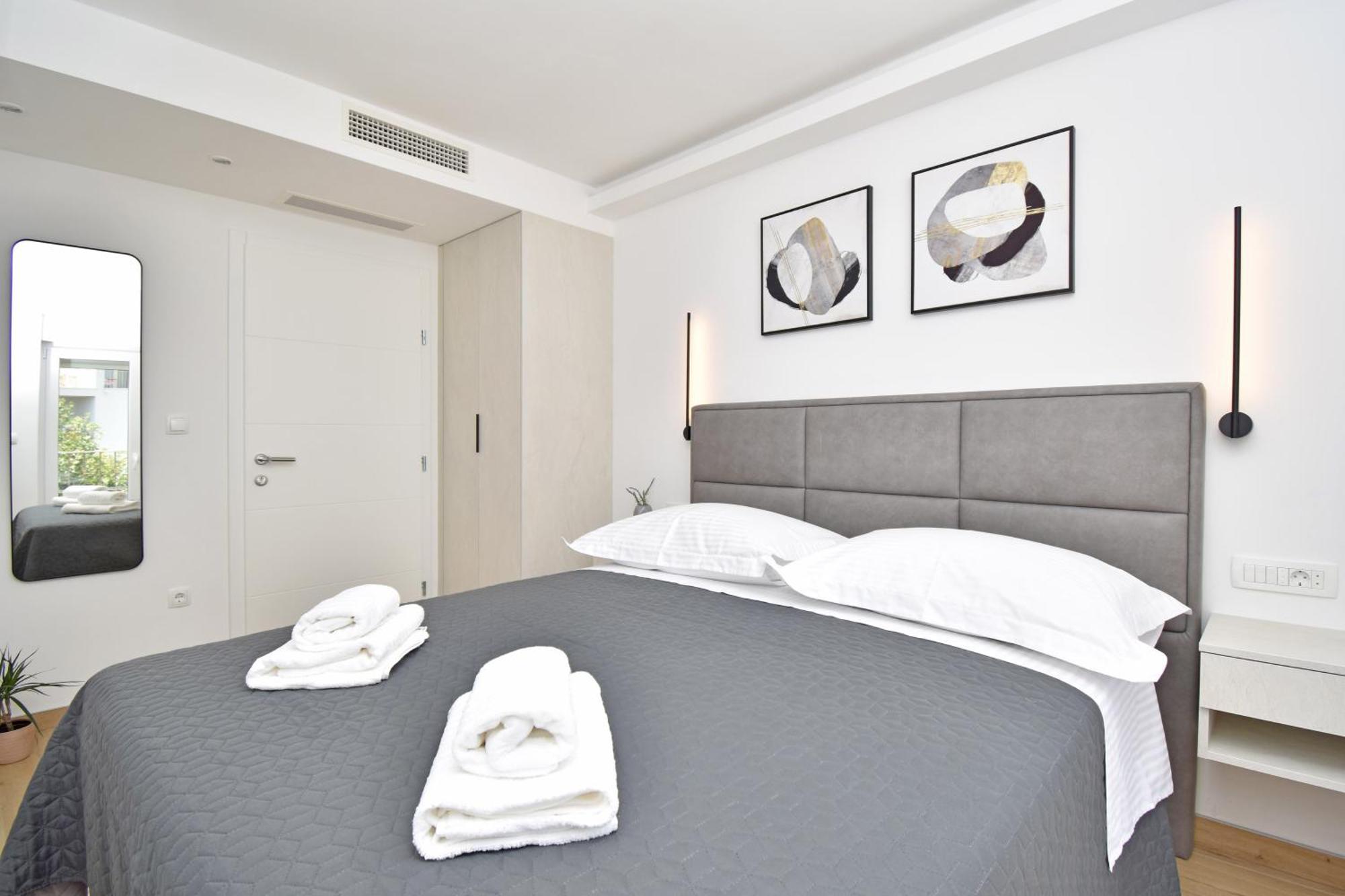 Luxury Apartments Luna Tucepi Bagian luar foto