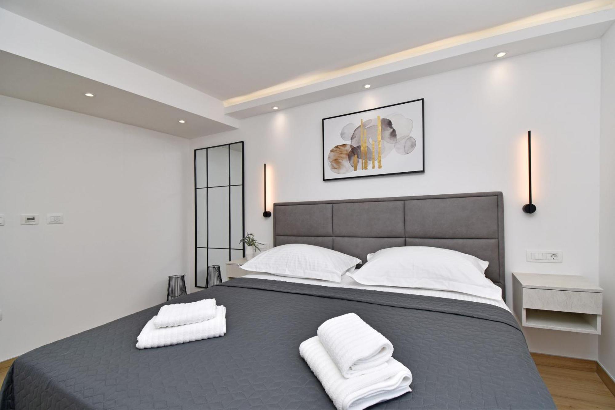Luxury Apartments Luna Tucepi Bagian luar foto
