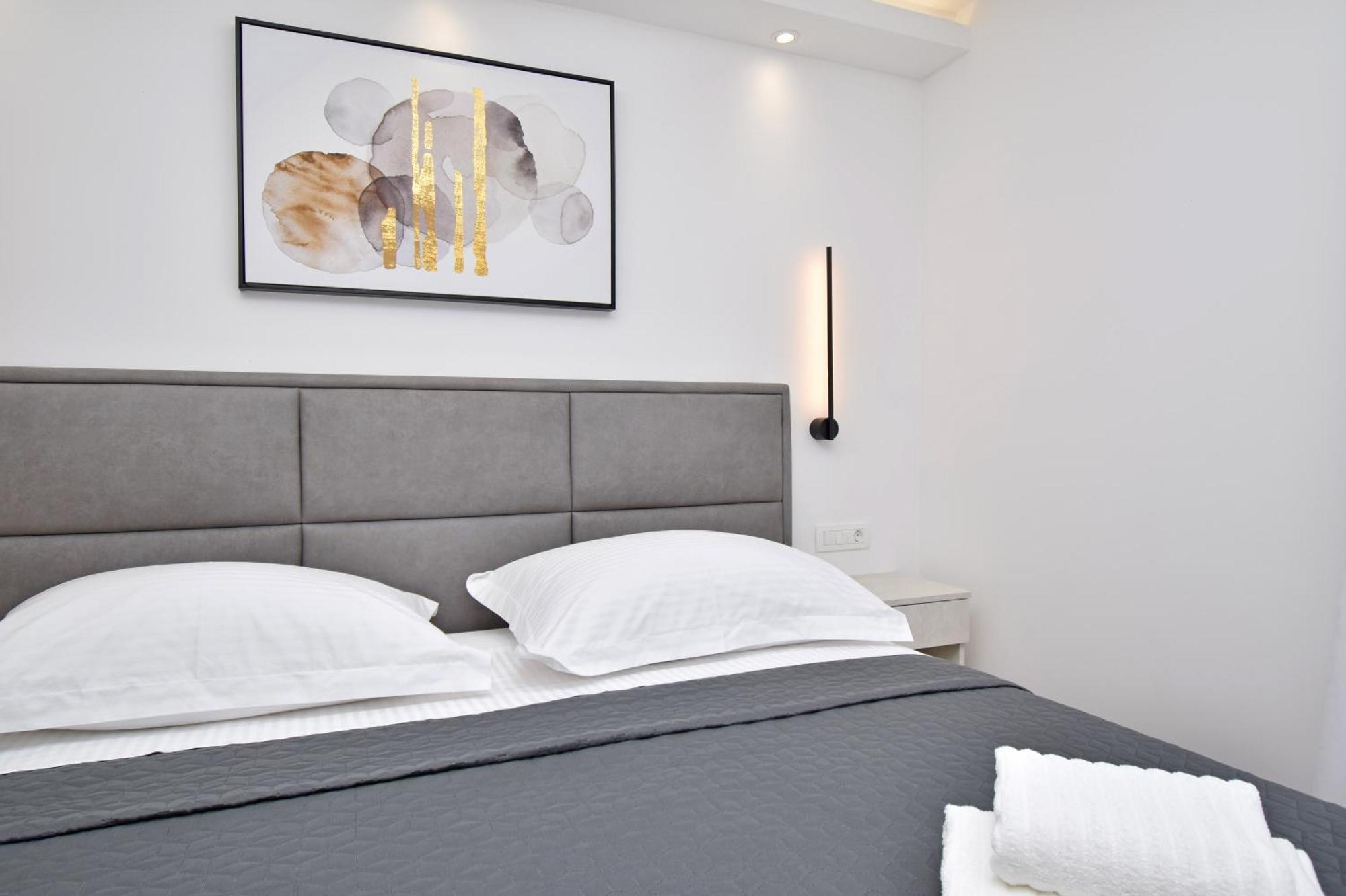 Luxury Apartments Luna Tucepi Bagian luar foto