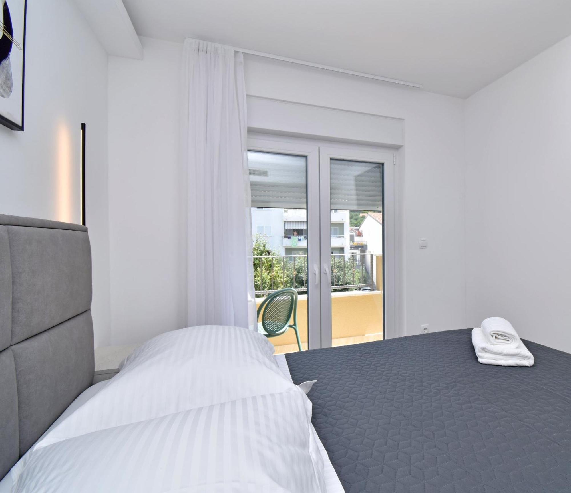 Luxury Apartments Luna Tucepi Bagian luar foto