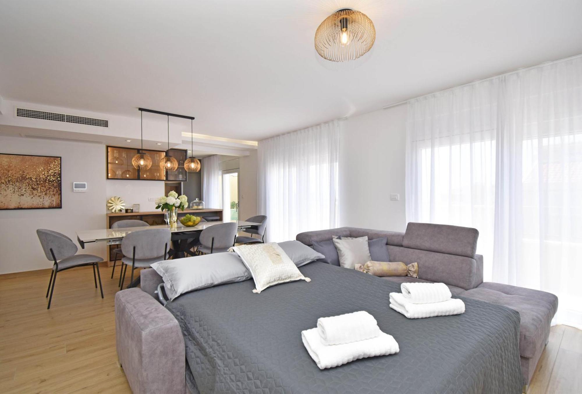 Luxury Apartments Luna Tucepi Bagian luar foto