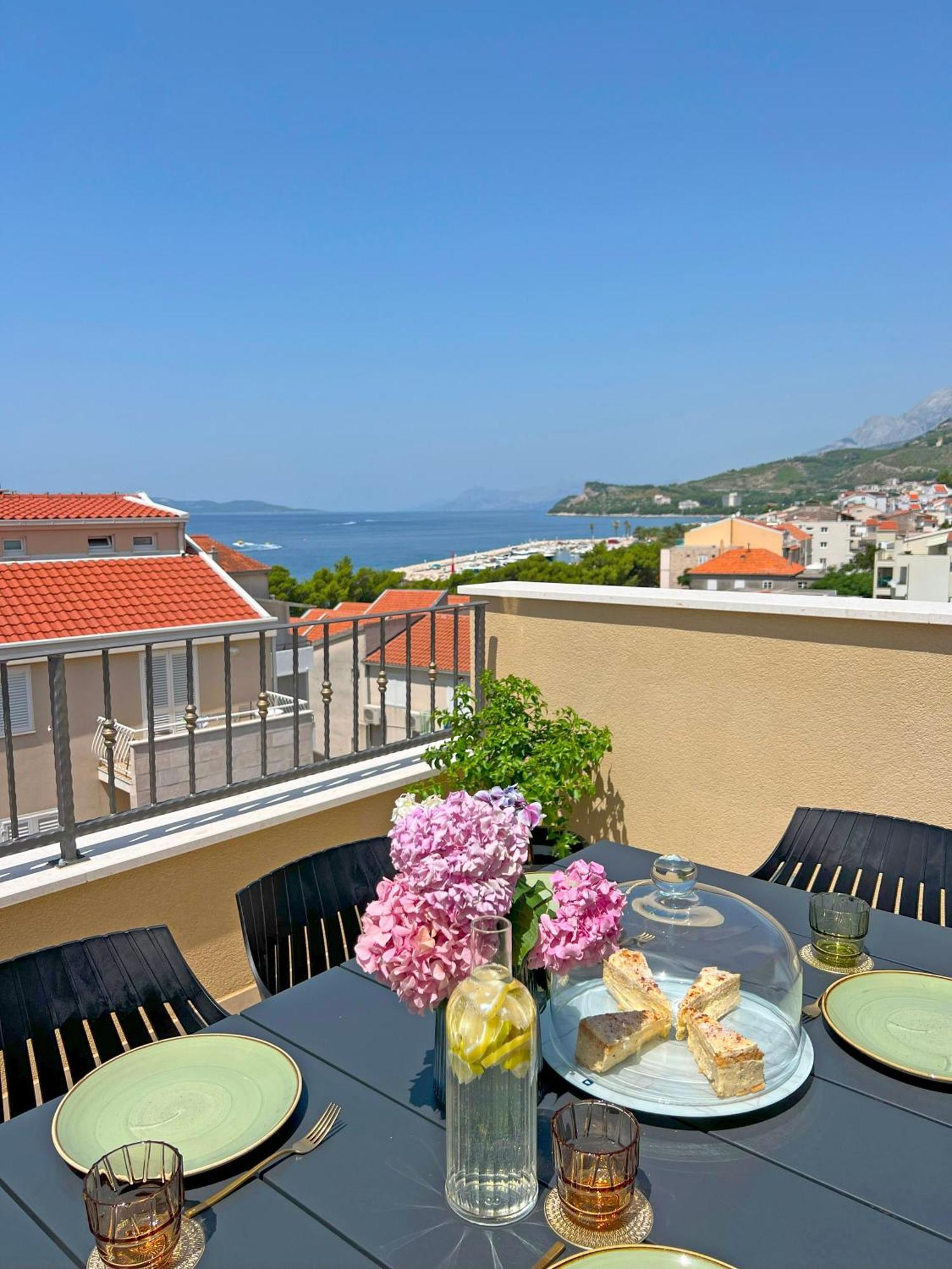 Luxury Apartments Luna Tucepi Bagian luar foto
