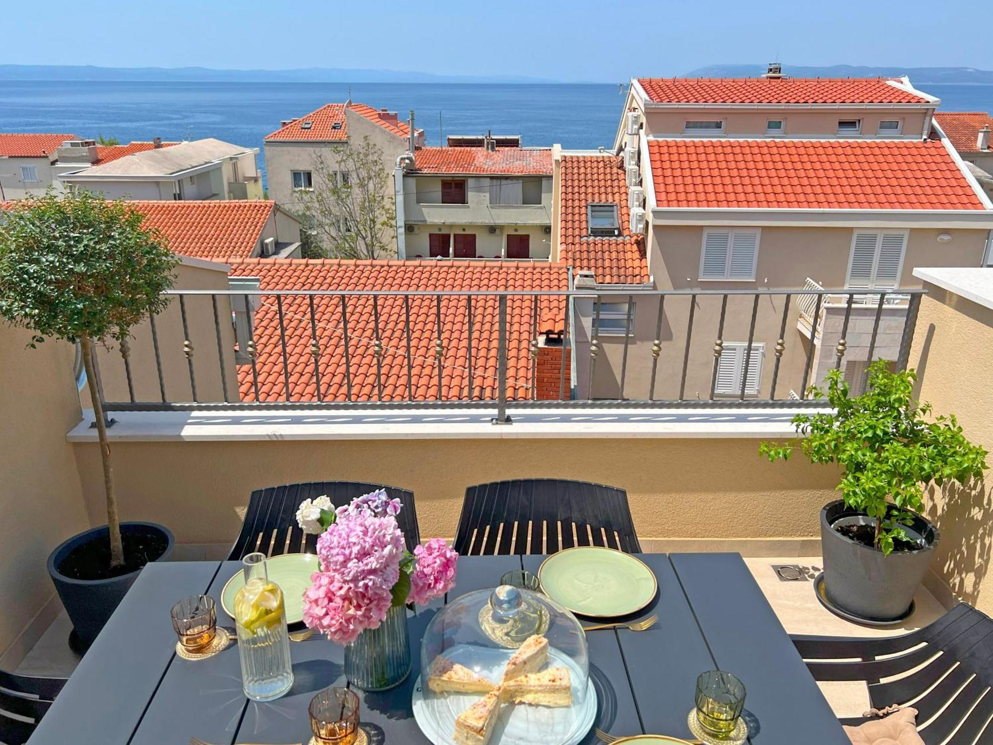 Luxury Apartments Luna Tucepi Bagian luar foto