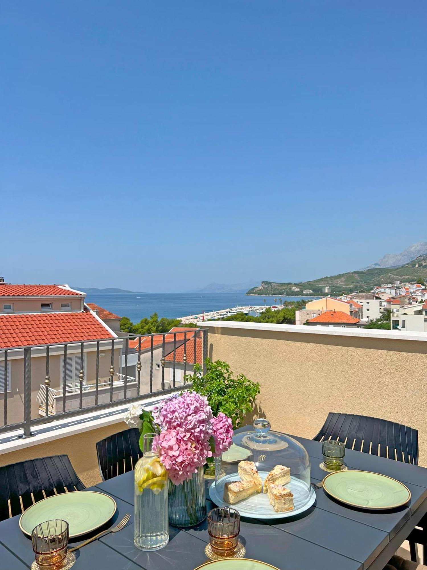 Luxury Apartments Luna Tucepi Bagian luar foto