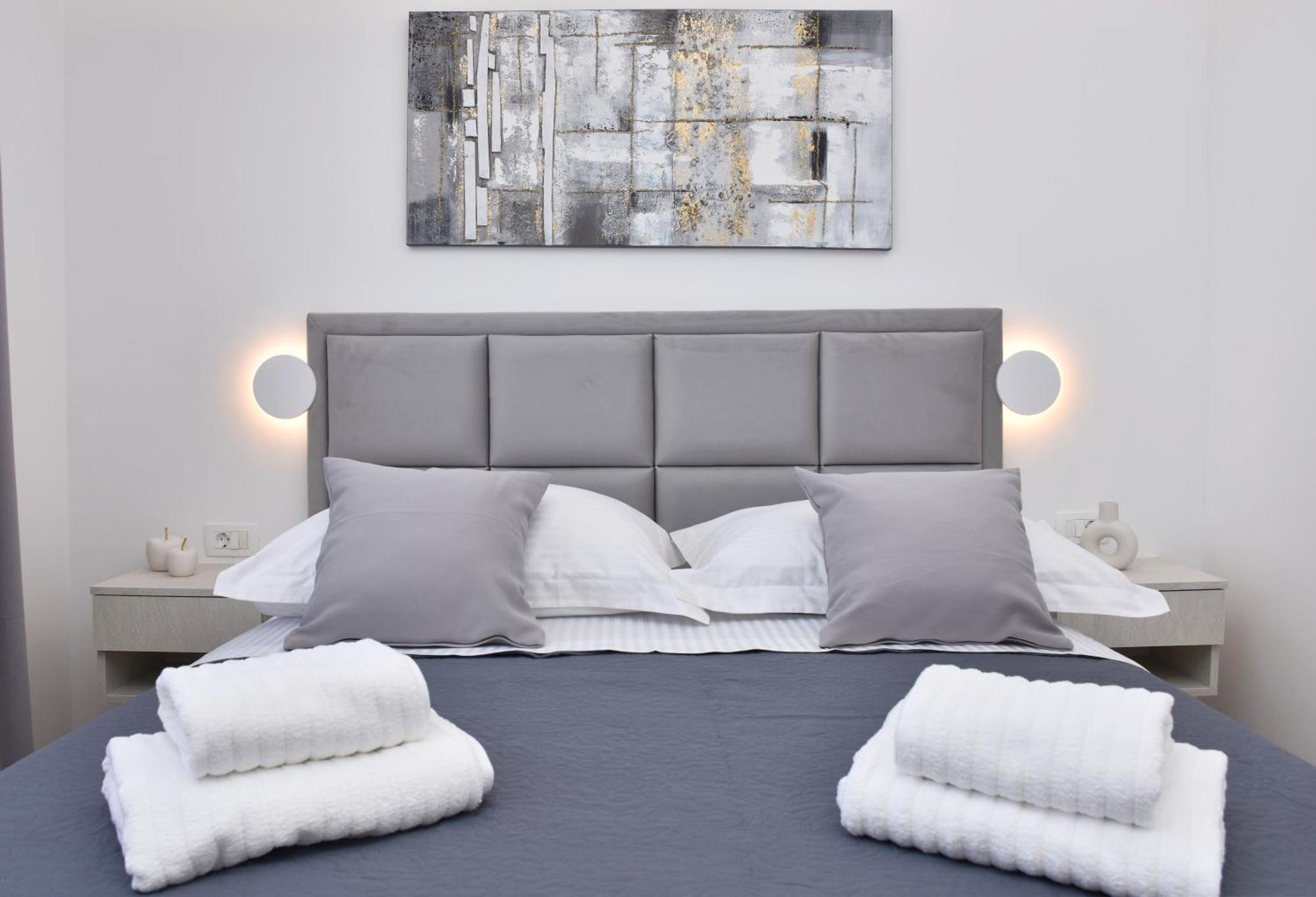 Luxury Apartments Luna Tucepi Bagian luar foto
